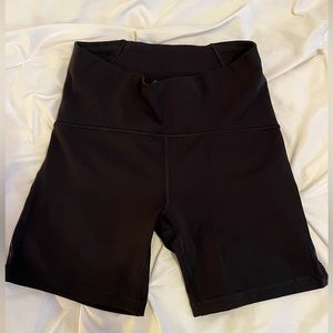 Lululemon Train Times Biker Short 6”